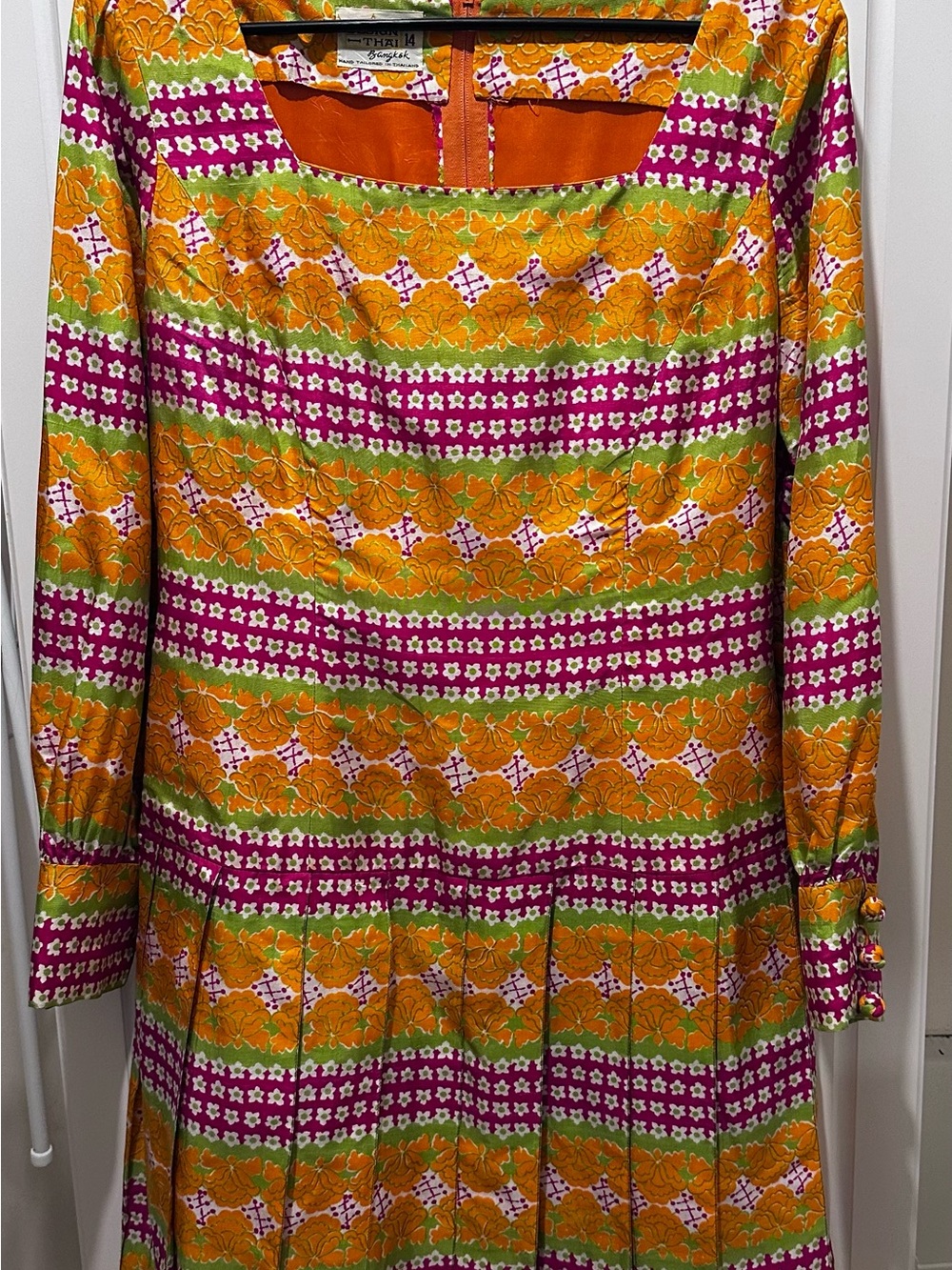 Vintage Silk Hand Sewn Dress Amazing Pattern Ex Condition Sz 8-10